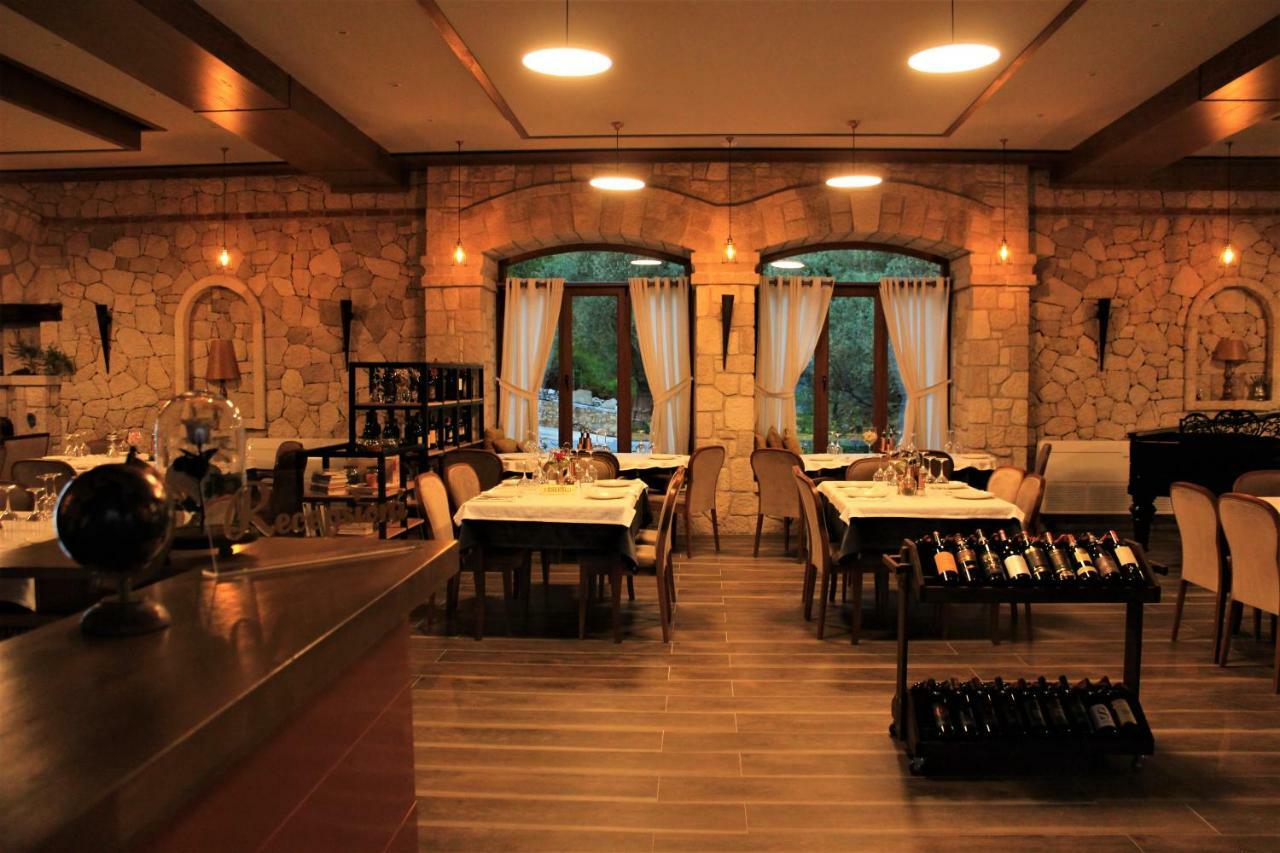 Chateau Fasel Tirana Exterior foto